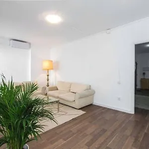Sagarda Familia Private Sunny Habitación en casa particular Barcelona